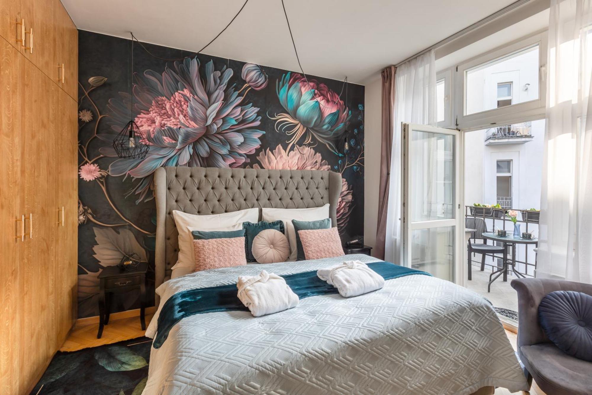 Decadent Art Deco Balcony Apartment In Old Town Praha Bagian luar foto